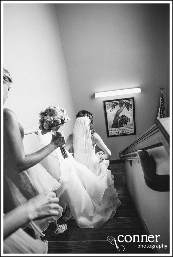 Chandler Hill Winery by St Louis Wedding Photographers (14)