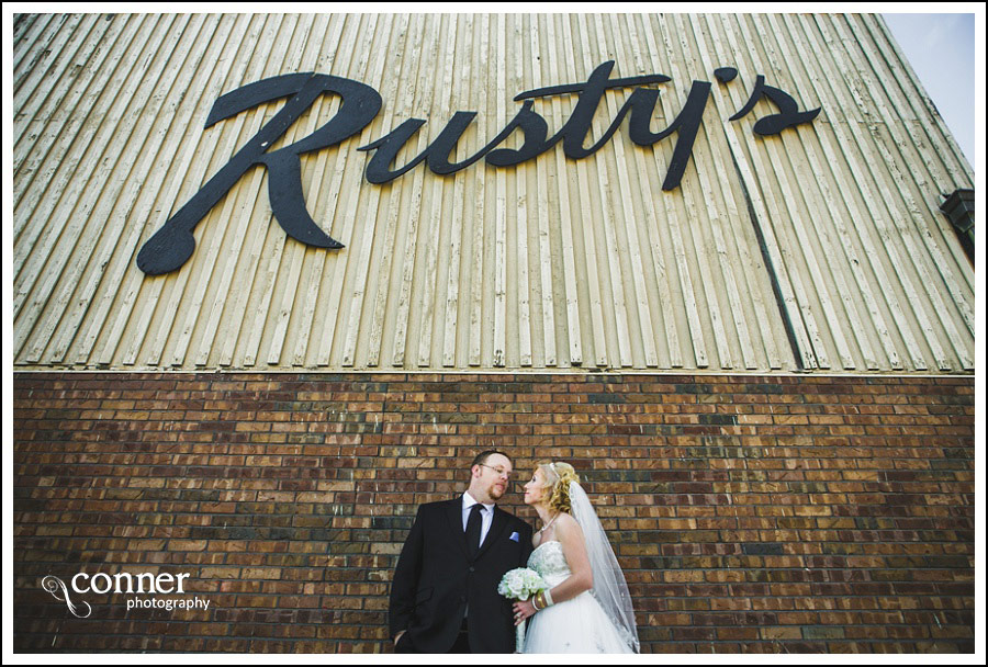 leclaire-room-reception-venue-by-st-louis-wedding-photography_0016