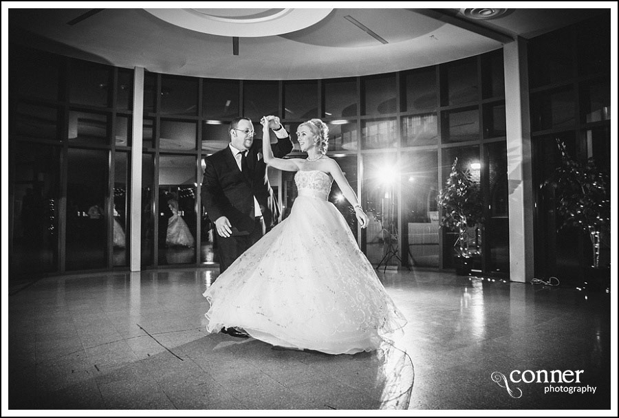 leclaire-room-reception-venue-by-st-louis-wedding-photography_0033
