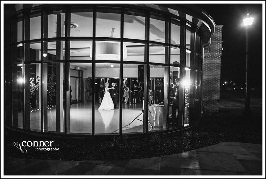 leclaire-room-reception-venue-by-st-louis-wedding-photography_0034