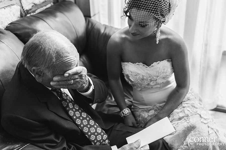 st-louis-wedding-photography-at-home_0025