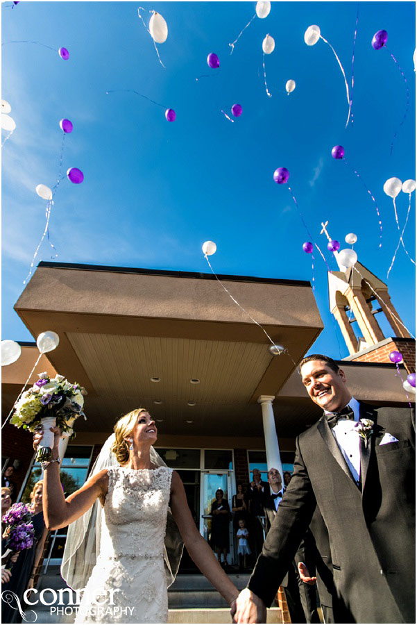 wedding church baloons