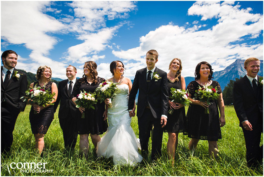 agassiz mountains bride and groom wedding