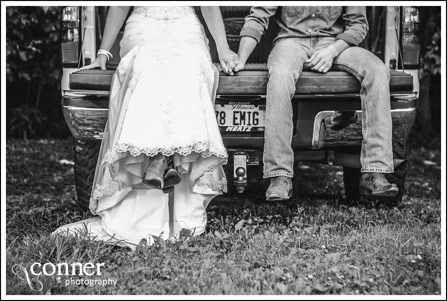 Demolition Derby & Hidden Lake Winery Wedding Bridal Photos (10)