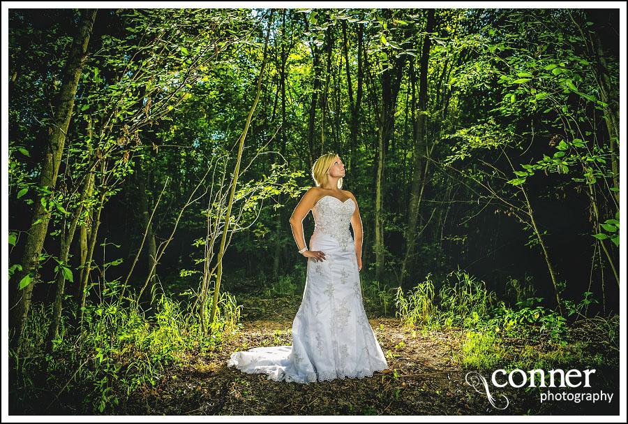 Demolition Derby & Hidden Lake Winery Wedding Bridal Photos (7)