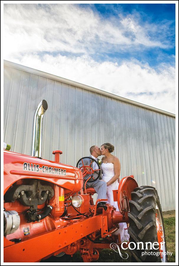 Weingarten Wedding Photo by St Louis Wedding Photographers (11)