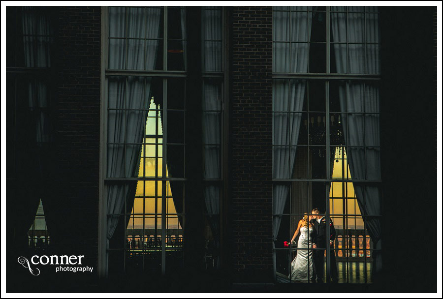 renaissance-grand-st-louis-wedding-photography_0016