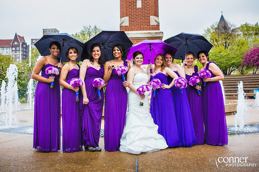 rainy-day-saint-louis-university-college-church-wedding_26