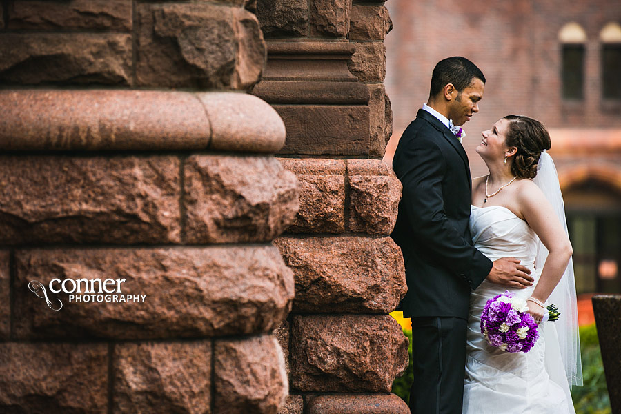 rainy-day-saint-louis-university-college-church-wedding_28