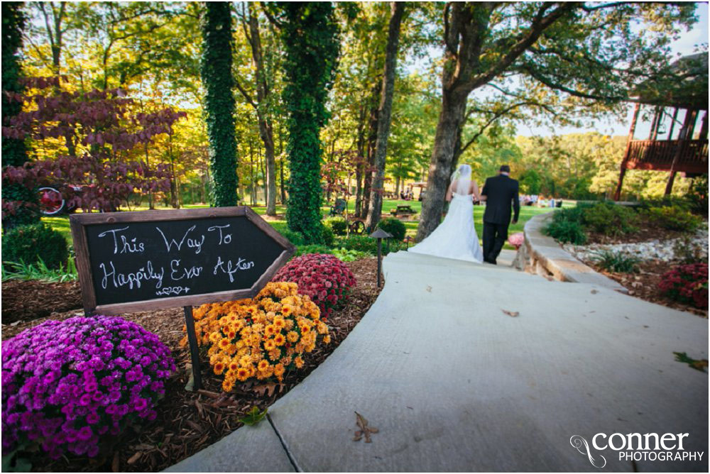 Beautiful DIY Country Wedding at Home with Barn