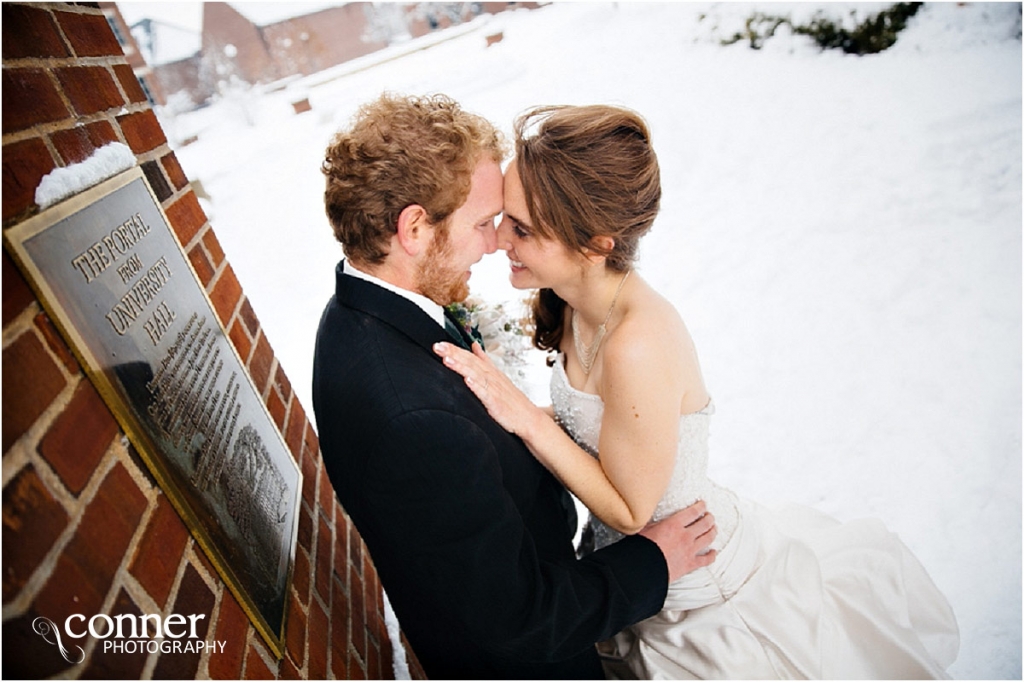 snowy day winter wedding (41)