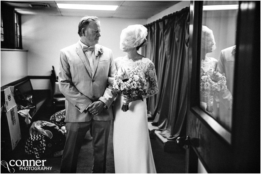 father daughter wedding moment