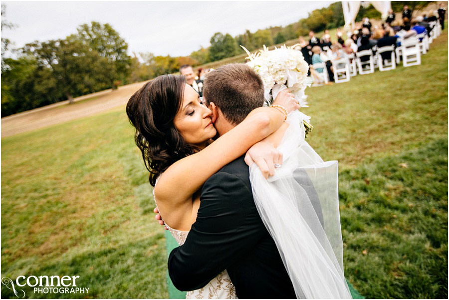 elegant-outdoor-wedding-at-home-new-athens_0038