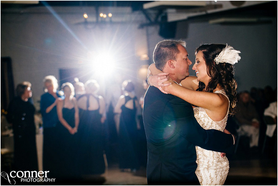 bride groom first dance