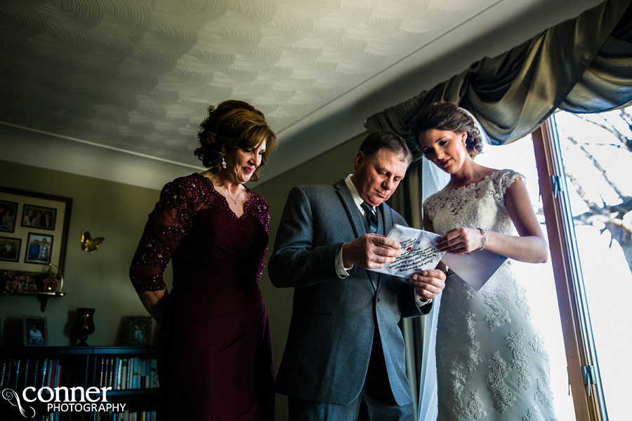 breese-clinton-county-wedding-in-winter_0011