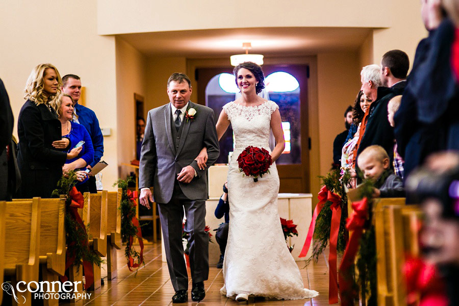 breese-clinton-county-wedding-in-winter_0020