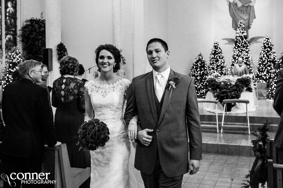 breese-clinton-county-wedding-in-winter_0024