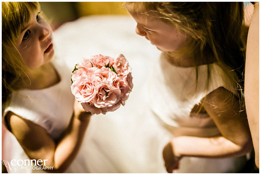 wedding ceremony flower girls