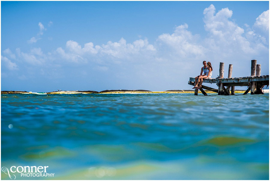 mexico destination wedding photo pier