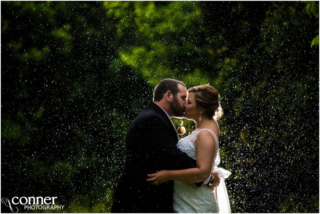 illinois-rainy-wedding-day-photos_0001