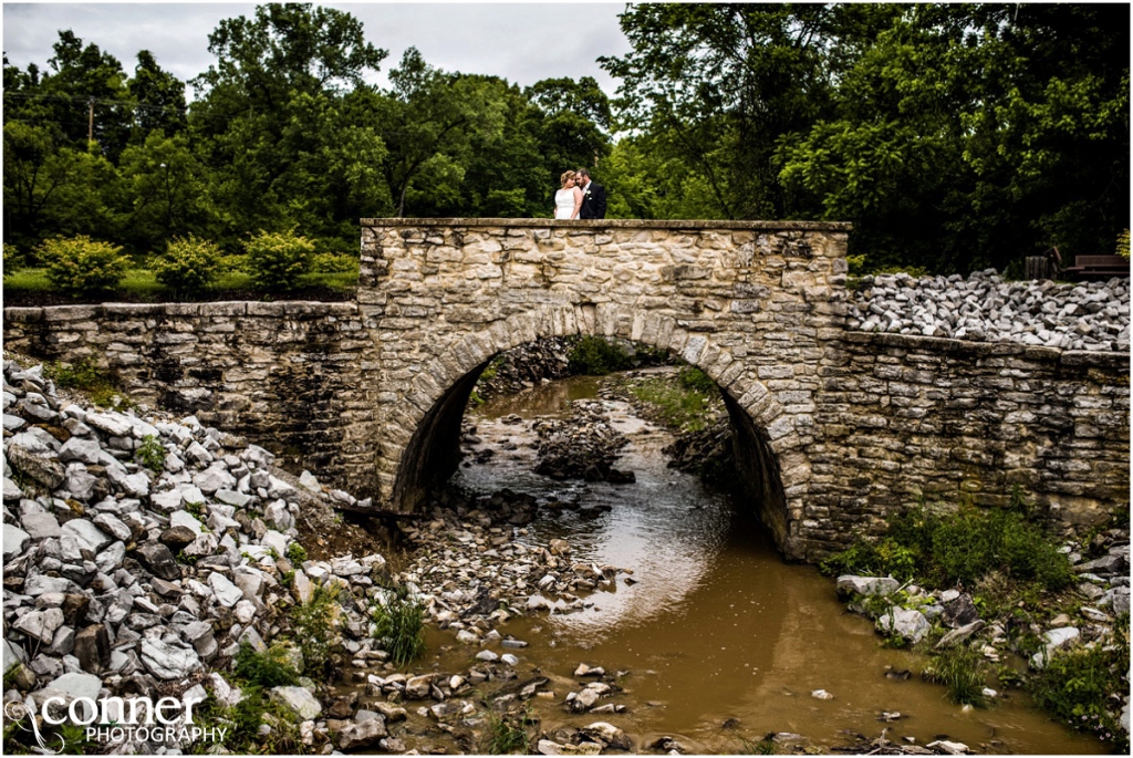 illinois-rainy-wedding-day-photos_0020