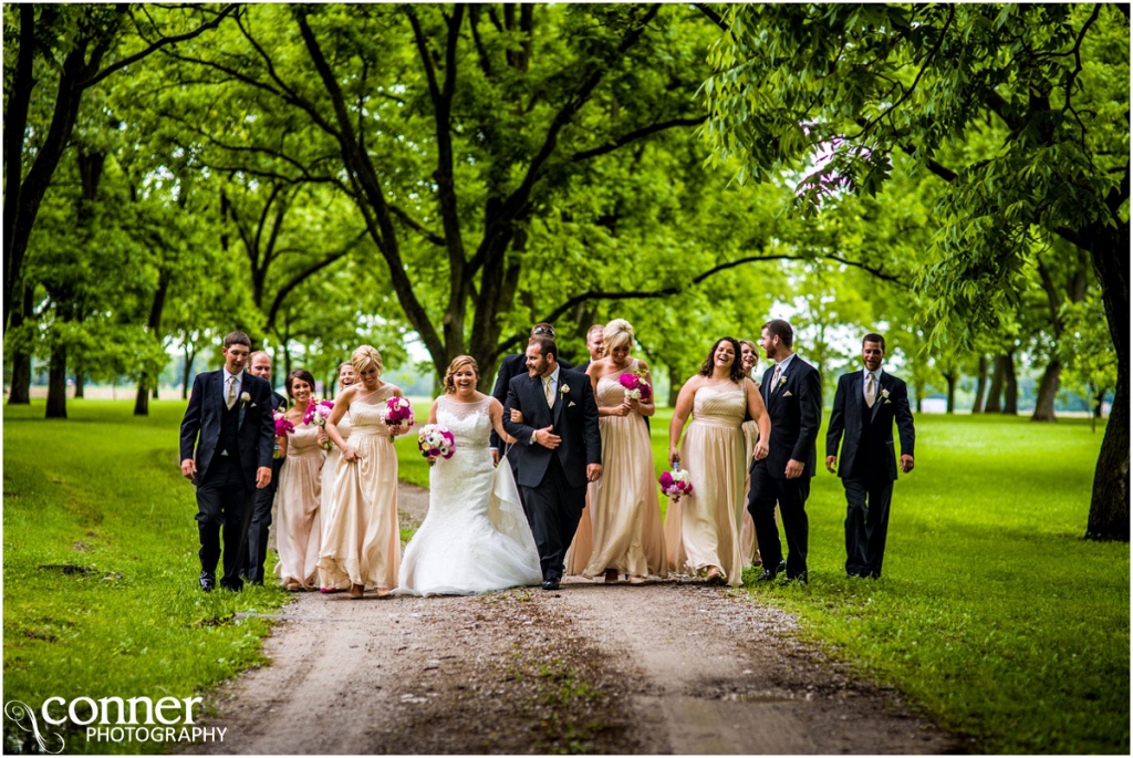 illinois-rainy-wedding-day-photos_0026