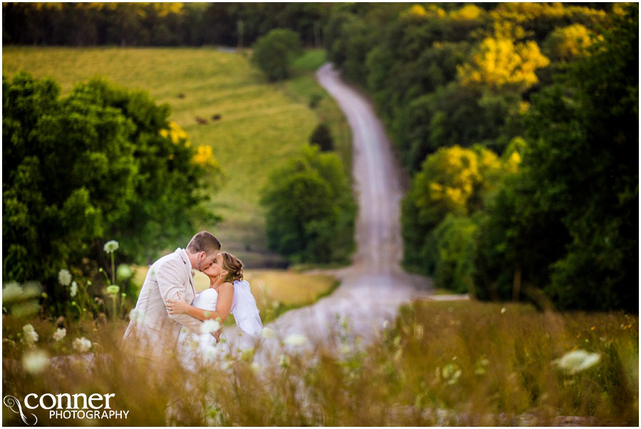 st louis missouri country hill bride and groom at little piney