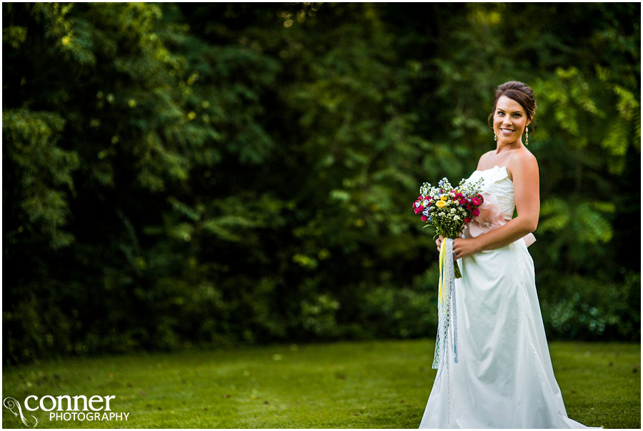 outdoor st louis wedding at home