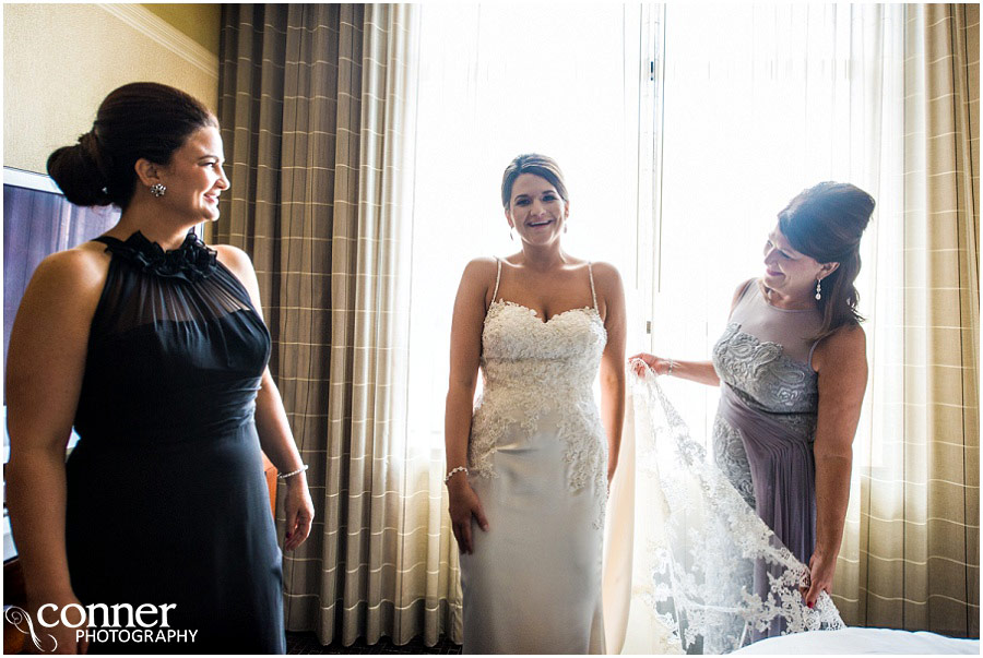 Hyatt Regency at the Arch St Louis wedding photos