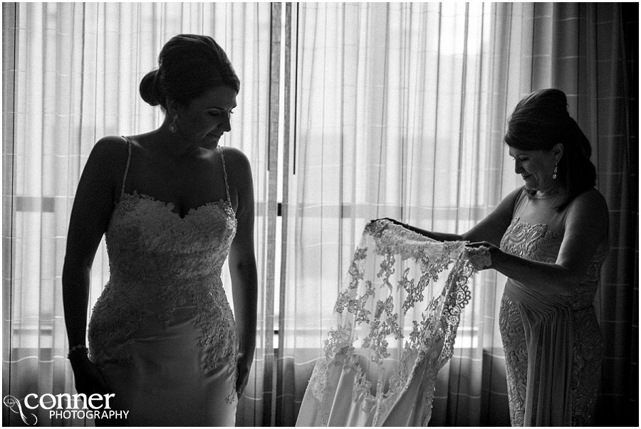 Hyatt Regency at the Arch St Louis wedding photos