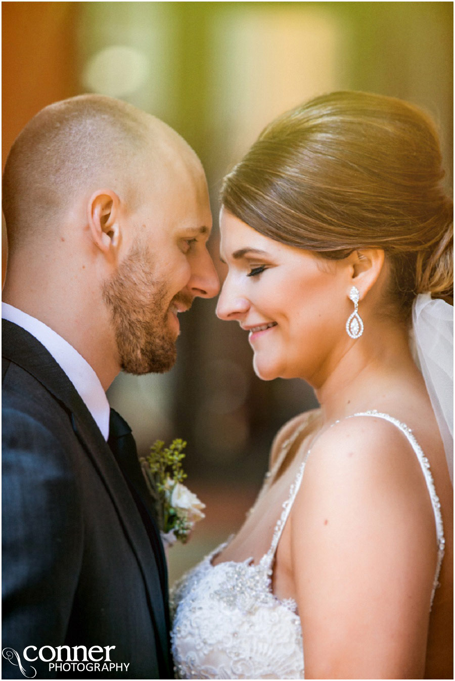 Hyatt Regency at the Arch St Louis wedding photos