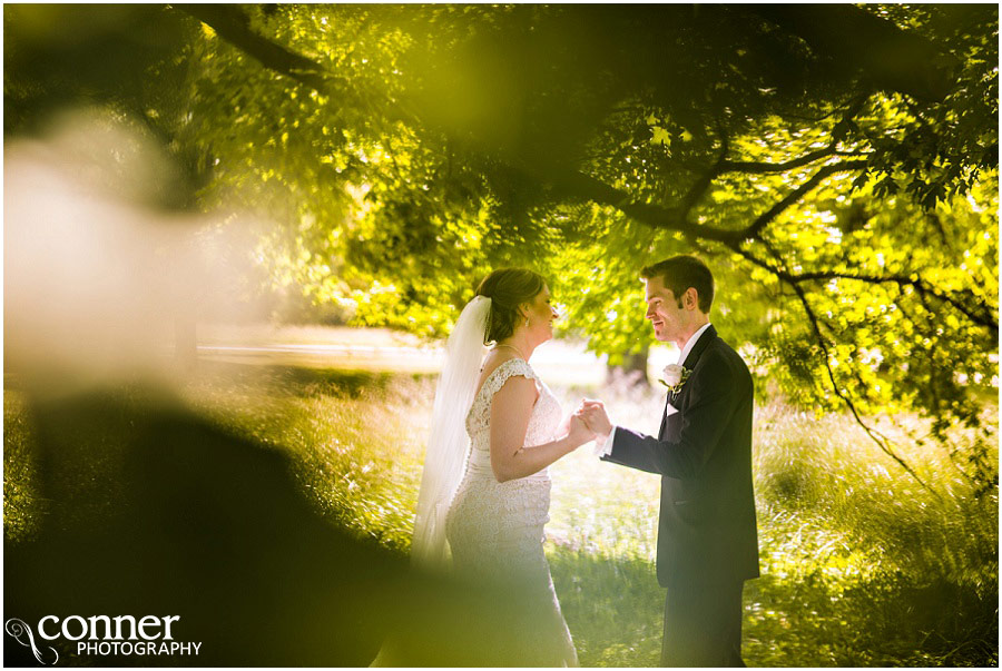 belvoir winery wedding first look