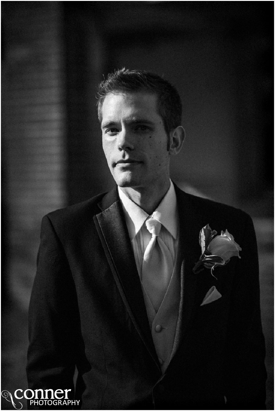 belvoir winery wedding groom