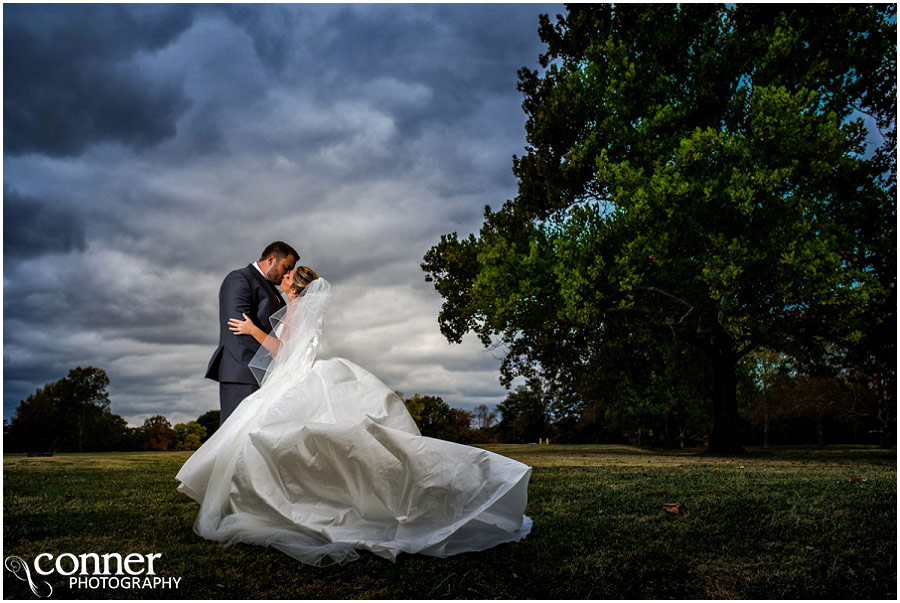 st louis sunset wedding bride and groom