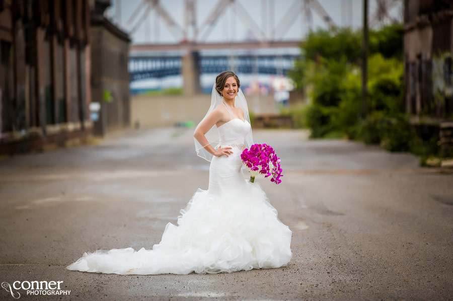 warehouse mural wedding in st louis