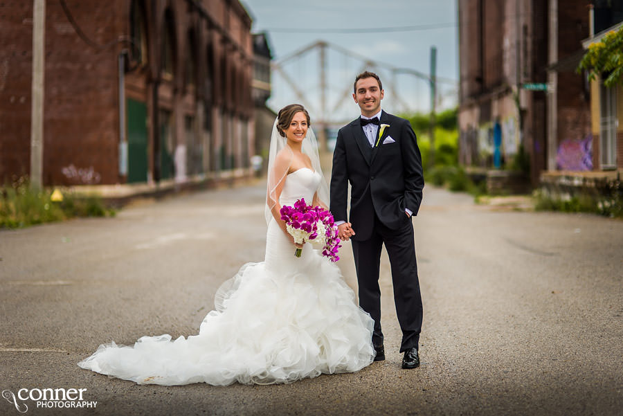 warehouse mural wedding in st louis