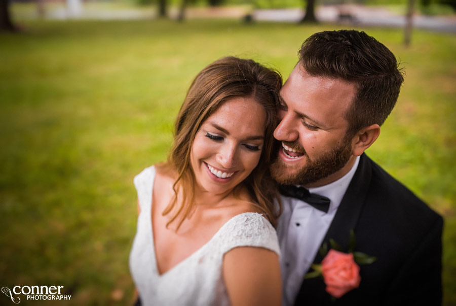 larayette park wedding in rain